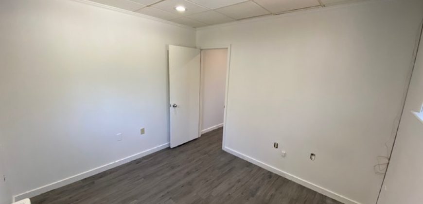 Lakeside Professional Building – Suite 32
