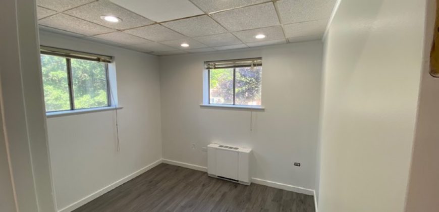 Lakeside Professional Building – Suite 32