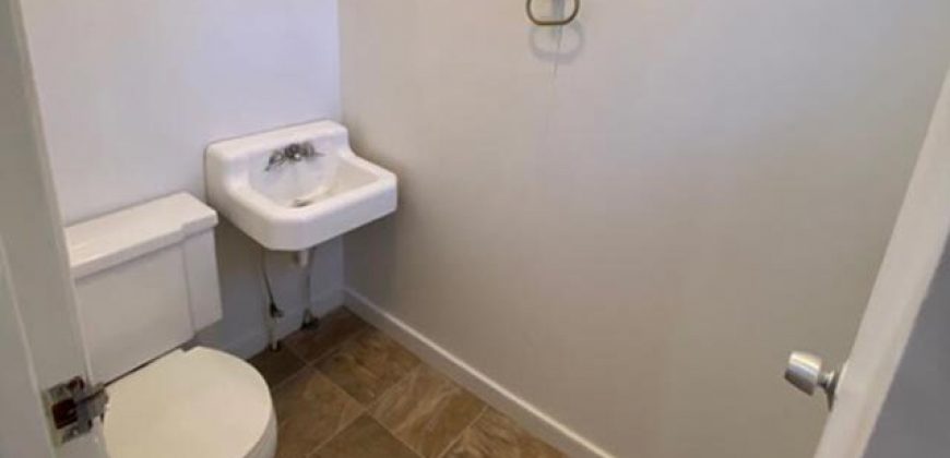 Lakeside Professional Building – Suite 32